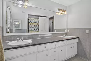 2656 Plumbrook Dr, Bloomfield Hills, MI 48304 - Photo 32