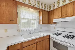 2320 Tamrack St, Kalamazoo, MI 49006 - Photo 14