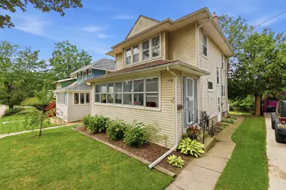 45 Benjamin Avenue NE, Grand Rapids, MI 49503 - Photo 2