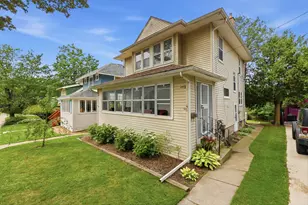 45 Benjamin Ave NE, Grand Rapids, MI 49503 - Photo 2