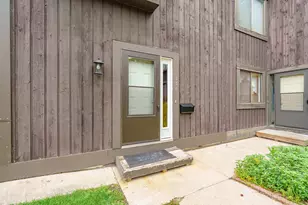 238 Falkirk Ct, Kalamazoo, MI 49006 - Photo 2
