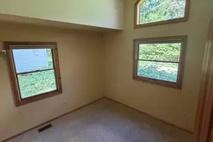 8621 Shirley Ct, Portage, MI 49024 - Photo 8