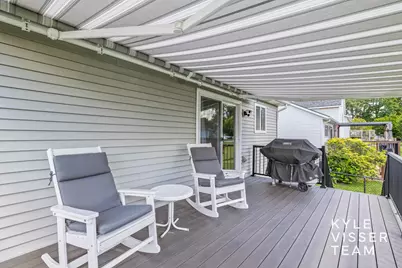 2916 Woodglen Street NW, Grand Rapids, MI 49504 - Photo 24