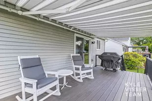 2916 Woodglen St NW, Grand Rapids, MI 49504 - Photo 24