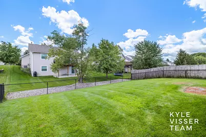 2916 Woodglen Street NW, Grand Rapids, MI 49504 - Photo 28
