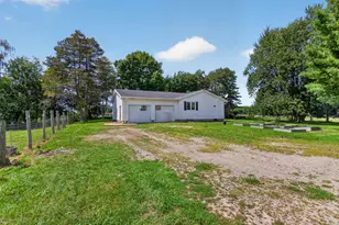 10031 Hastings Rd, Jackson, MI 49201 - Photo 2