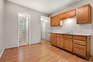 1340 Plainfield Ave NE, Grand Rapids, MI 49505 - Photo 20