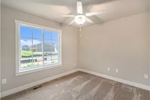 945 Ridgetop Cir, Kalamazoo, MI 49009 - Photo 12