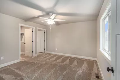 945 Ridgetop Circle, Kalamazoo, MI 49009 - Photo 8