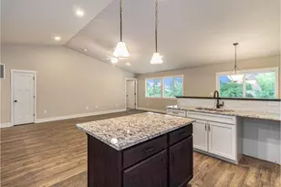 945 Ridgetop Cir, Kalamazoo, MI 49009 - Photo 6