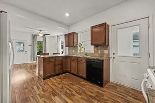 1355 Valley NW, Grand Rapids, MI 49504 - Photo 12