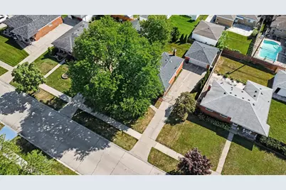 33826 Brookshire Drive, Sterling Heights, MI 48312 - Photo 4
