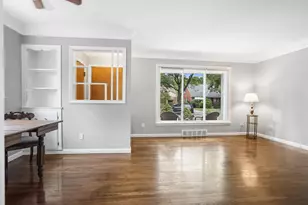 24011 Geneva St, Oak Park, MI 48237 - Photo 10