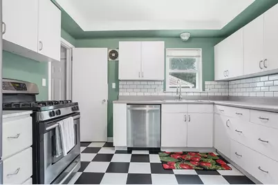 24011 Geneva Street, Oak Park, MI 48237 - Photo 12