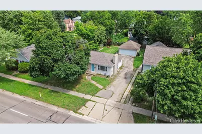 2712 Byron Center Avenue SW, Wyoming, MI 49519 - Photo 2