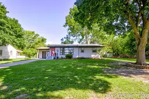 345 Harp St SE, Grand Rapids, MI 49548 - Photo 1