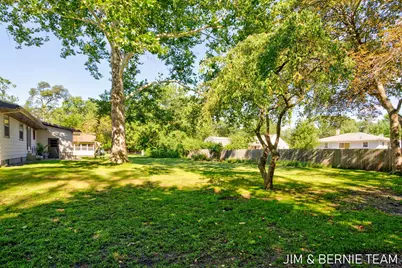 345 Harp Street SE, Grand Rapids, MI 49548 - Photo 40