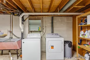 345 Harp St SE, Grand Rapids, MI 49548 - Photo 32