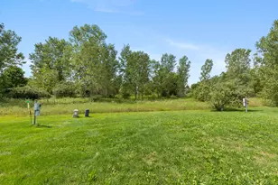6605 Moss Lake Dr, Hudsonville, MI 49426 - Photo 2