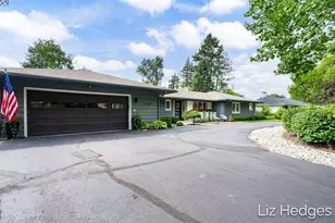 1949 Meadowfield Dr NE, Grand Rapids, MI 49505 - Photo 6