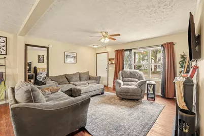 321 Wright Street, Cadillac, MI 49601 - Photo 6