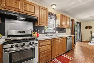 321 Wright St, Cadillac, MI 49601 - Photo 10