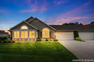 1220 Waterwalk Dr, Holland, MI 49423 - Photo 2
