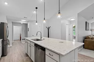 1220 Waterwalk Dr, Holland, MI 49423 - Photo 10