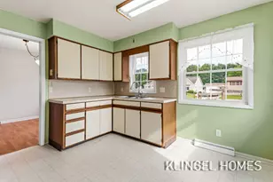 461 W Hile Rd, Muskegon, MI 49441 - Photo 10