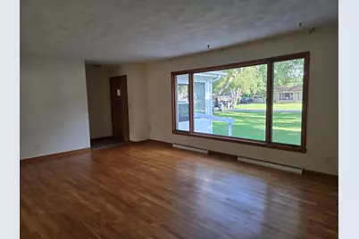 1970 S Valleyview Drive, Saint Joseph, MI 49085 - Photo 2
