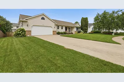 2913 Belle Meadow Drive SW, Byron Center, MI 49315 - Photo 2