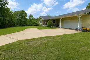 12215 Leonard Rd, Nunica, MI 49448 - Photo 2