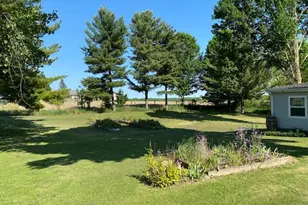 8279 Cronk Hwy, Bellevue, MI 49021 - Photo 28
