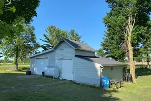 8279 Cronk Hwy, Bellevue, MI 49021 - Photo 6