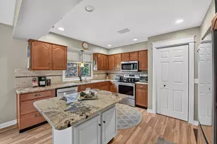 2827 Florence Dr SW, Wyoming, MI 49418 - Photo 8