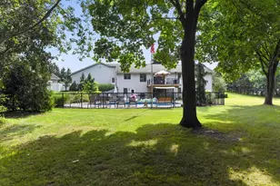 2827 Florence Dr SW, Wyoming, MI 49418 - Photo 40