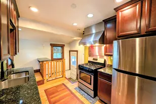 3918 Mapleleaf Rd, Waterford, MI 48328 - Photo 8