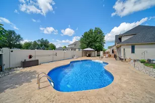 1245 Berkshire Ct, Adrian, MI 49221 - Photo 40