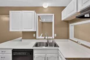3309 Sunset Dr, Flint, MI 48503 - Photo 14