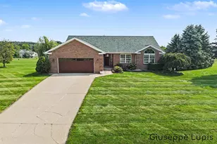 5870 Terrace Ridge Dr NE, Rockford, MI 49341 - Photo 1