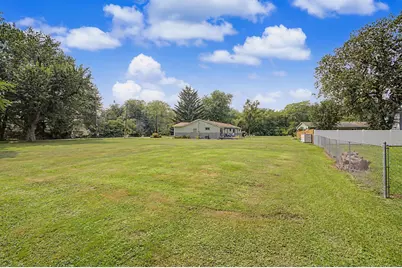 7676 Southmoor Drive, Monroe, MI 48161 - Photo 12