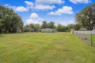 7676 Southmoor Dr, Monroe, MI 48161 - Photo 12