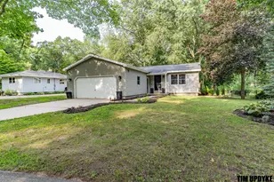 16661 152nd Ave, Spring Lake, MI 49456 - Photo 2