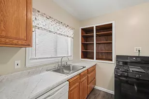 23115 Berdeno Ave, Hazel Park, MI 48030 - Photo 12