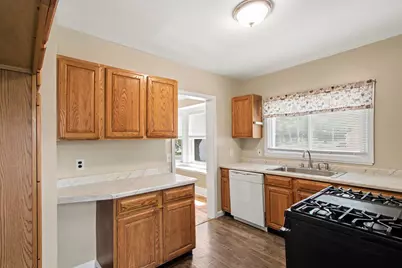 23115 Berdeno Avenue, Hazel Park, MI 48030 - Photo 10