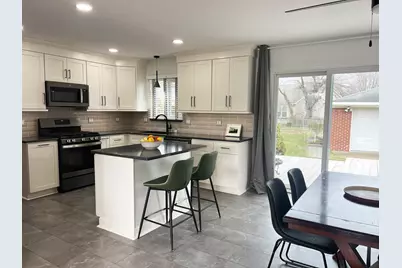 9358 Marie Court, Livonia, MI 48150 - Photo 2