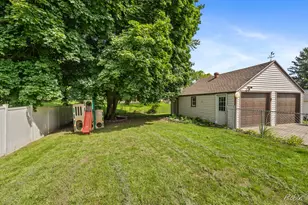 1363 Myrtle St NW, Grand Rapids, MI 49504 - Photo 26