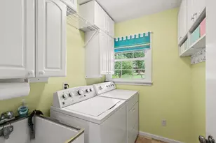 8330 Valleywood Ln, Portage, MI 49024 - Photo 18