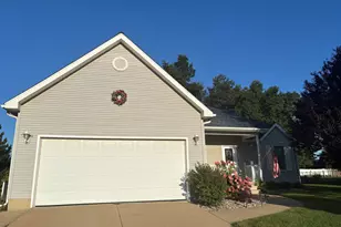 1318 Catsyl Rd, Jackson, MI 49203 - Photo 1