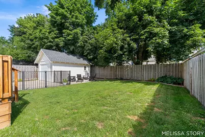 1011 Beechwood Street NE, Grand Rapids, MI 49505 - Photo 46